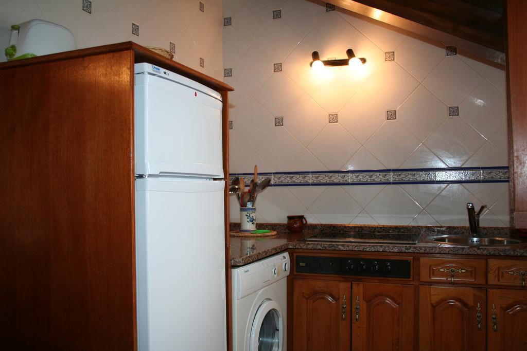 Apartamentos Rurales El Ferreiron Castropol Esterno foto
