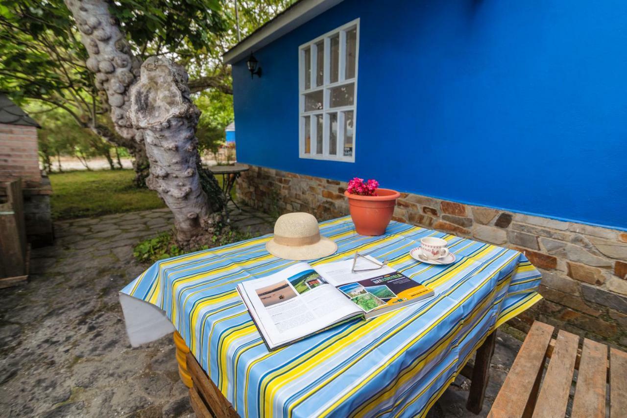 Apartamentos Rurales El Ferreiron Castropol Esterno foto